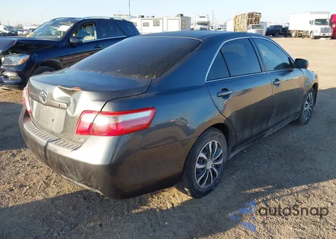 2007 Toyota Camry Le z USA, uszkodzony, nr VIN 4T1BE46KX7U711813
